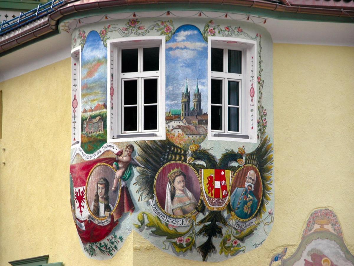 Hotel Dolomiti Schloss Canazei Dış mekan fotoğraf
