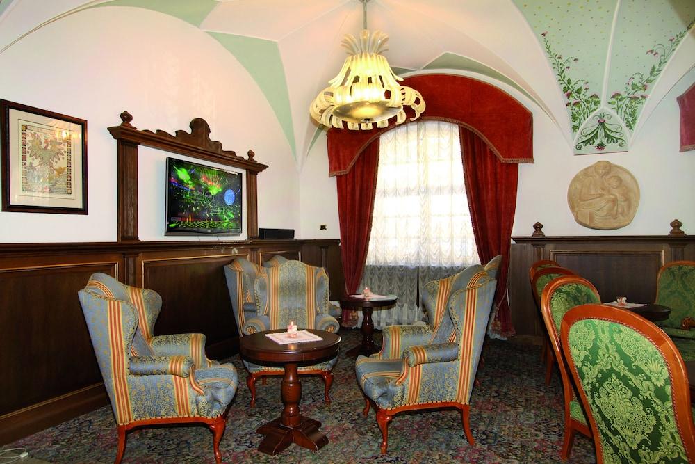 Hotel Dolomiti Schloss Canazei Dış mekan fotoğraf