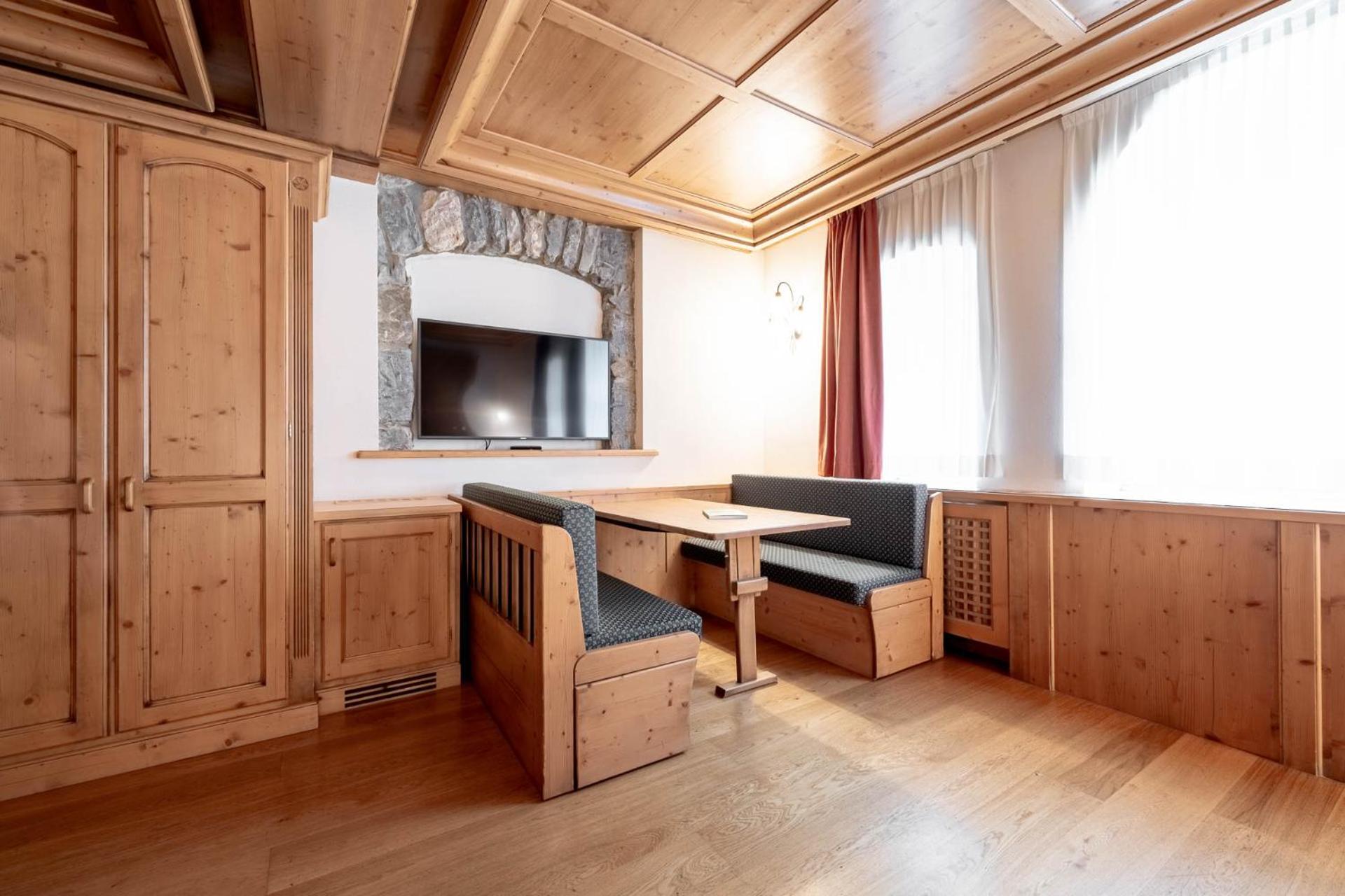 Hotel Dolomiti Schloss Canazei Dış mekan fotoğraf