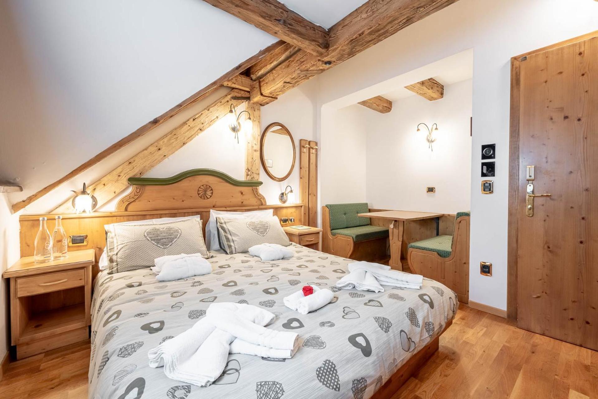 Hotel Dolomiti Schloss Canazei Dış mekan fotoğraf