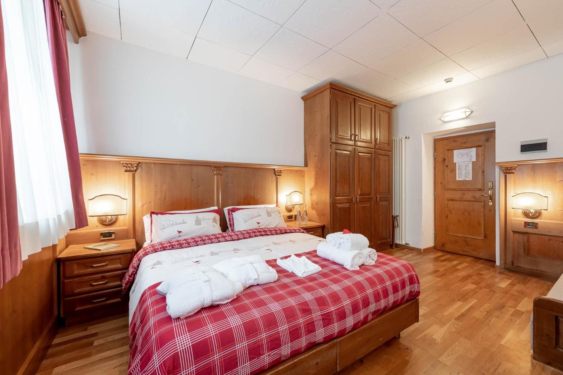 Hotel Dolomiti Schloss Canazei Dış mekan fotoğraf