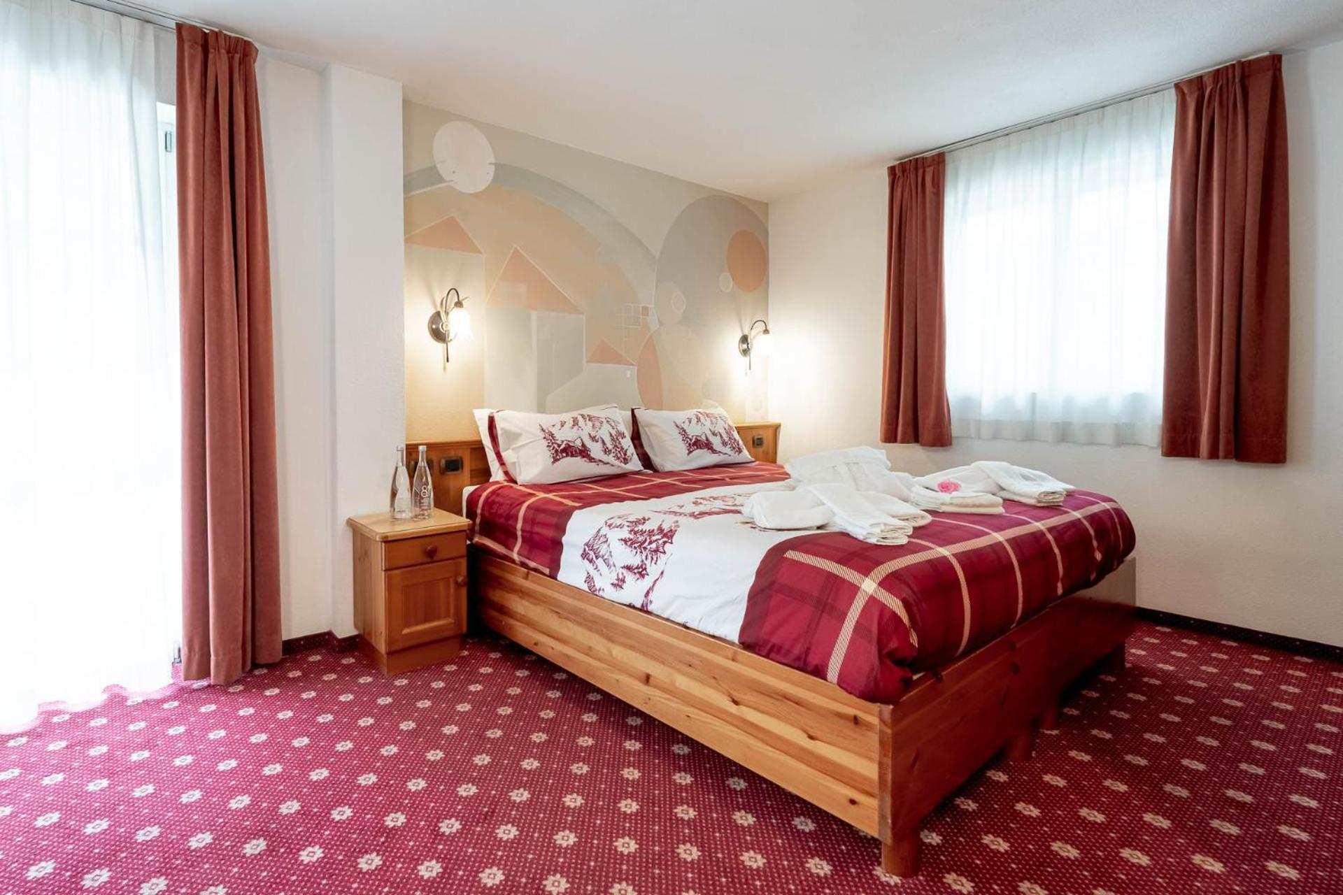 Hotel Dolomiti Schloss Canazei Dış mekan fotoğraf