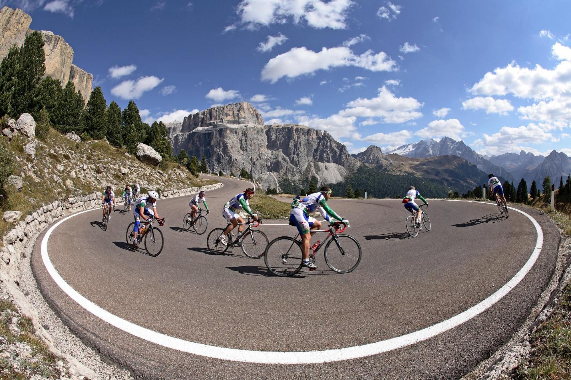 Hotel Dolomiti Schloss Canazei Dış mekan fotoğraf