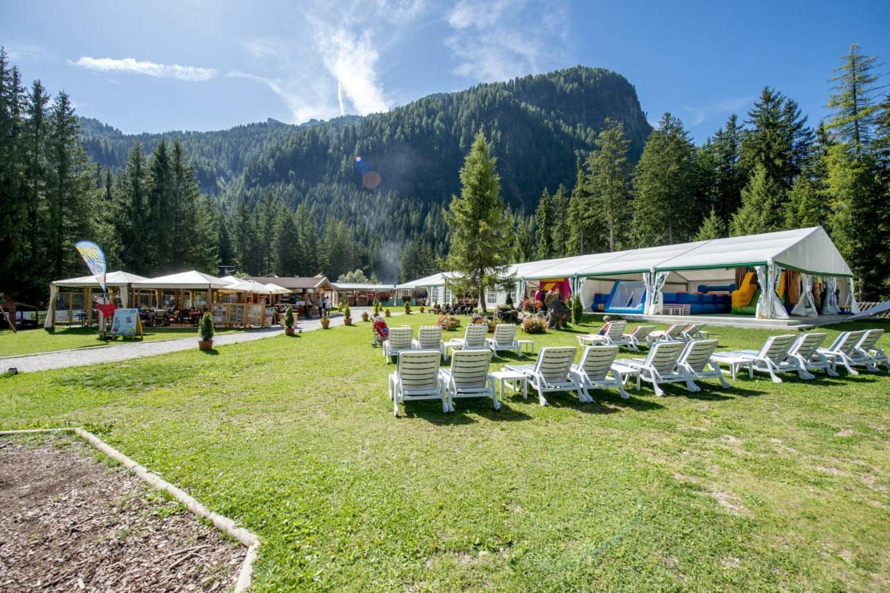Hotel Dolomiti Schloss Canazei Dış mekan fotoğraf
