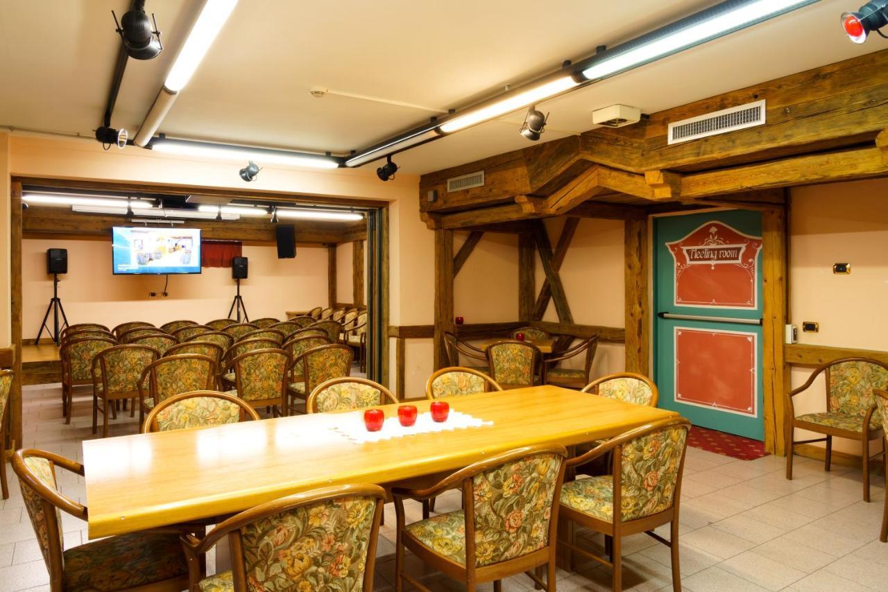 Hotel Dolomiti Schloss Canazei Dış mekan fotoğraf
